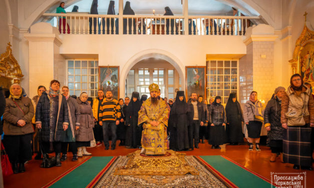 Епископ Антоний совершил Божественную литургию в поминальную субботу в Свято-Покровском Красногорском монастыре