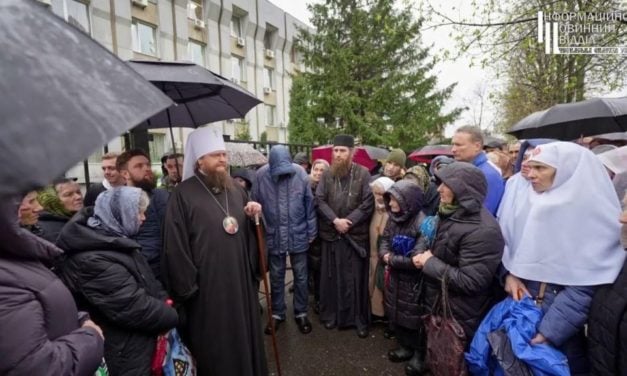 НАША ЦЕРКВА ПЕРЕЖИЛА 10-ки ПОЛІТИЧНИХ РЕЖИМІВ, СОТНІ ВІЙН, ТИСЯЧІ ПРАВИТЕЛІВ. ПЕРЕЖИВЕМО І ЦЕ.  (Митр. Феодосій після суду 12.04.23)