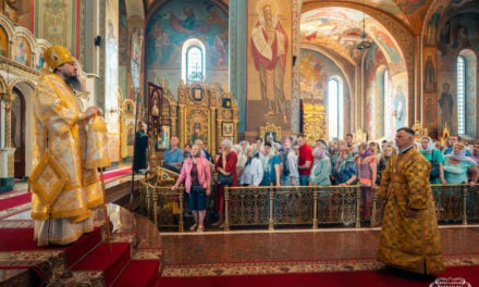Божественная литургия в Неделю 4-ю по Пятидесятнице в Архангело-Михайловском кафедральном соборе г.Черкассы (+ВИДЕО)
