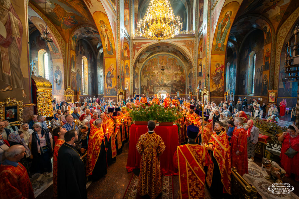 Торжественное всенощное богослужение накануне дня памяти прпмч. Макария Каневского