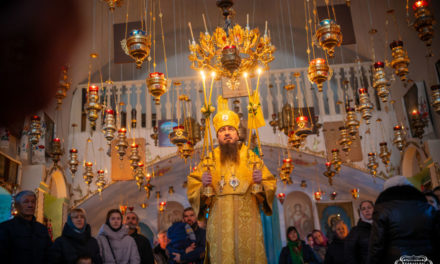 Архієрейська Літургія у свято свт. Миколая Чудотворця в Іоанно-Богословському храмі с. Головківка (+ВІДЕО)