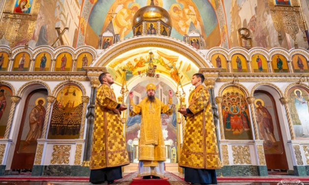 Божественна літургія в Неділю святих Праотців в Архангело-Михайлівському кафедральному соборі м.Черкаси