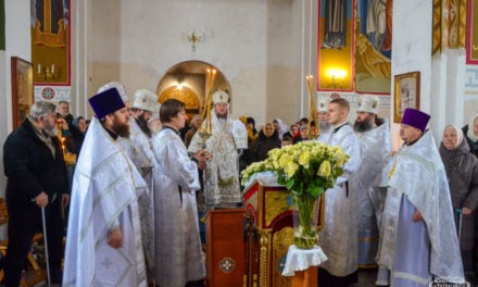 Архієпископ Іоанн звершив святкову Літургію на архієрейському подвір’ї на честь Різдва Христового