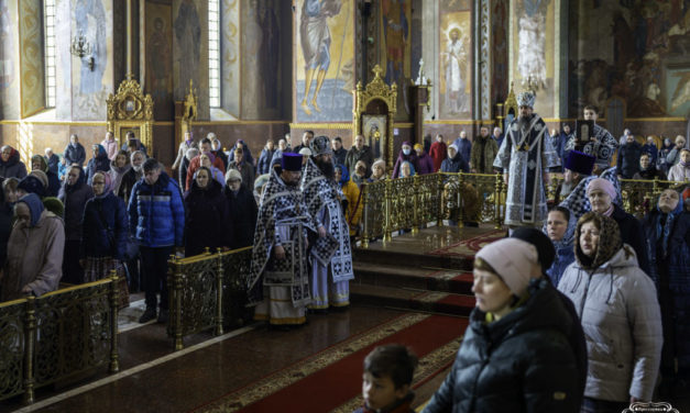 Епископ Антоний совершил Литургию Преждеосвященных Даров в Архангело-Михайловском кафедральном соборе г.Черкассы