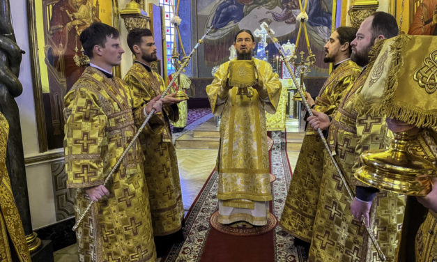 Божественна літургія в Неділю про Страшний суд в Архангело-Михайлівському кафедральному соборі м. Черкаси