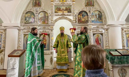 Єпископ Антоній звершив Літургію в Лебединському монастирі в День народження його ігуменії