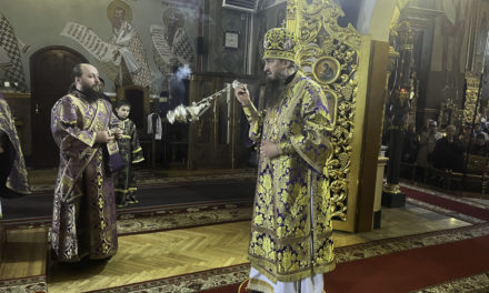 Божественная литургия в Неделю 4-ю Великого поста в Архангело-Михайловском кафедральном соборе г.Черкассы