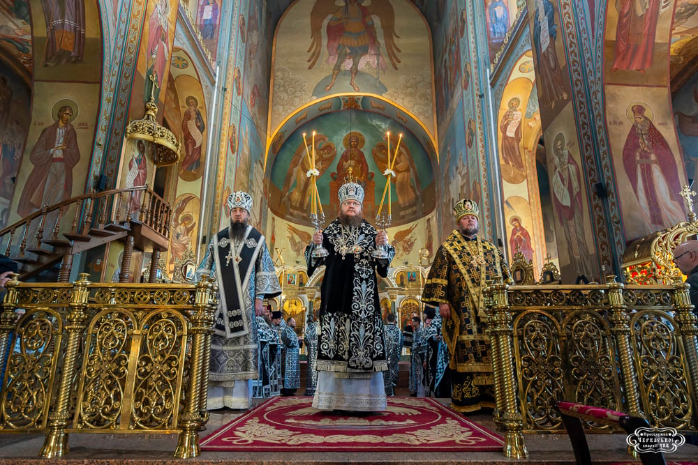 Митрополит Феодосий возглавил Литургию Великой Среды в Архангело-Михайловском кафедральном соборе г.Черкассы