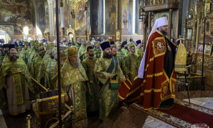 Митрополит Феодосій молитовно відзначив День Ангела