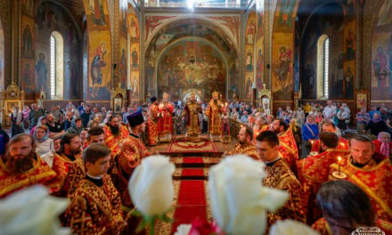 Митрополит Феодосій очолив Всенічне бдіння напередодні свята прпмч. Макарія Канівського в кафедральному соборі м.Черкаси