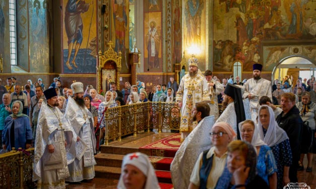 Митрополит Феодосій звершив Літургію в Неділю 7-му після Пасхи в кафедральному соборі м.Черкаси