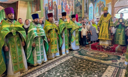 Єпископ Антоній звершив Літургію в престольне свято Свято-Троїцького Мотронинського монастиря