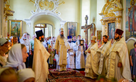 Єпископ Антоній звершив Літургію в престольне свято Красногірського монастиря