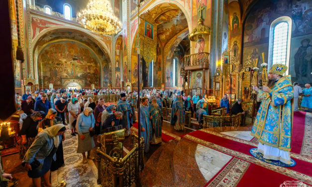 Божественна літургія у свято Різдва Пресвятої Богородиці в кафедральному соборі м.Черкаси