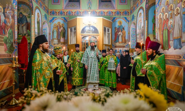 Єпископ Антоній звершив Всенічне бдіння напередодні престольного свята Мотронинського монастиря