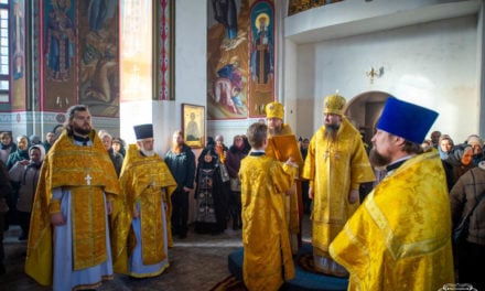 Митрополит Феодосій очолив Літургію в Неділю 32-гу після П’ятидесятниці на Христо-Різдвяному Архієрейському подвір’ї м. Черкаси