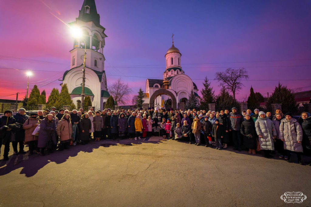 НЕСКОРЕНА ПРАВОСЛАВНА ГРОМАДА ГЕРОЇЧНОГО МІСТА (+ВІДЕО)