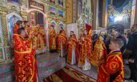 Єпископ Антоній звершив богослужіння Світлого Христового Воскресіння на Христо-Різдвяному Архієрейському подвір’ї м.Черкаси